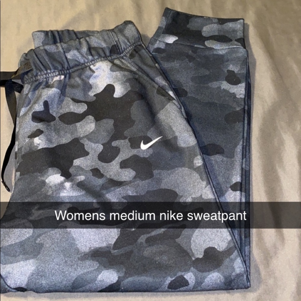 Womens Nike sweatpants